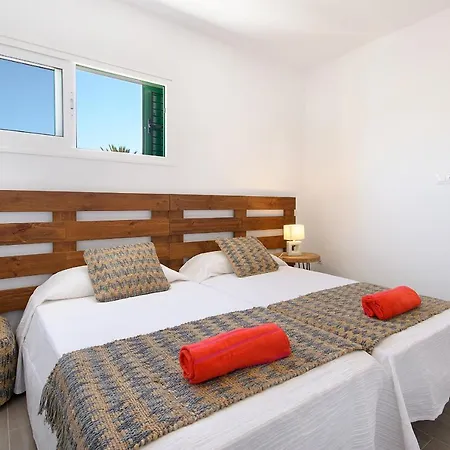 Volcano Apartment, Free Access To The Fariones Sports Center شقة *