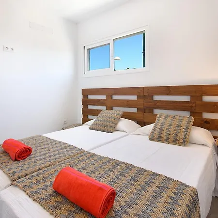 Volcano Apartment, Free Access To The Fariones Sports Center شقة *
