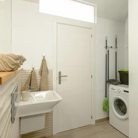 Volcano Apartment, Free Access To The Fariones Sports Center شقة بويرتو ذيل كارمين